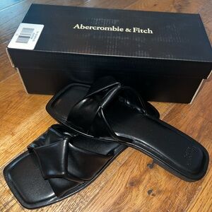 Brand new Abercrombie Ivonne Sandals size 7.5